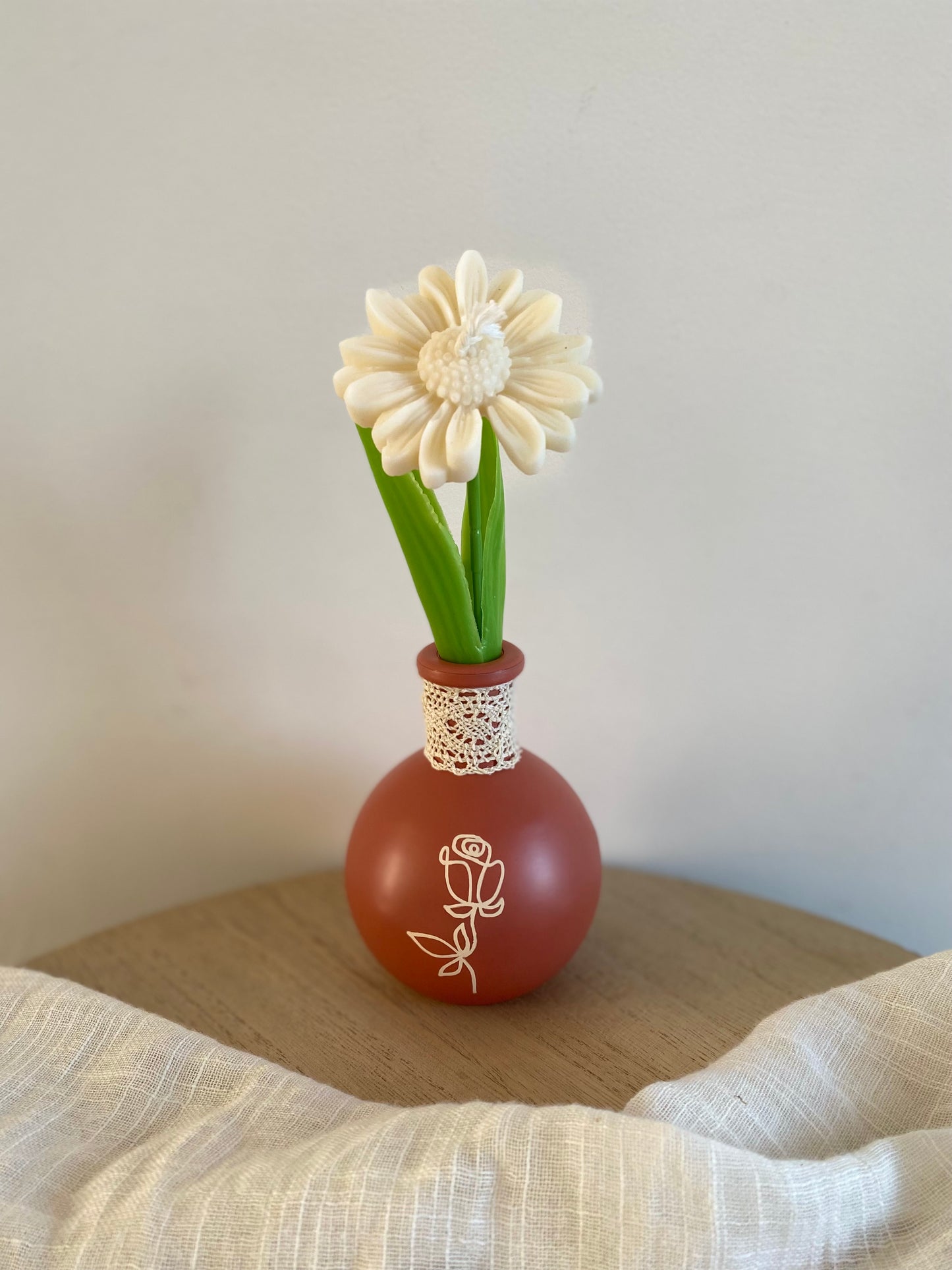 Vase Camille avec sa fleur-bougie parfumée