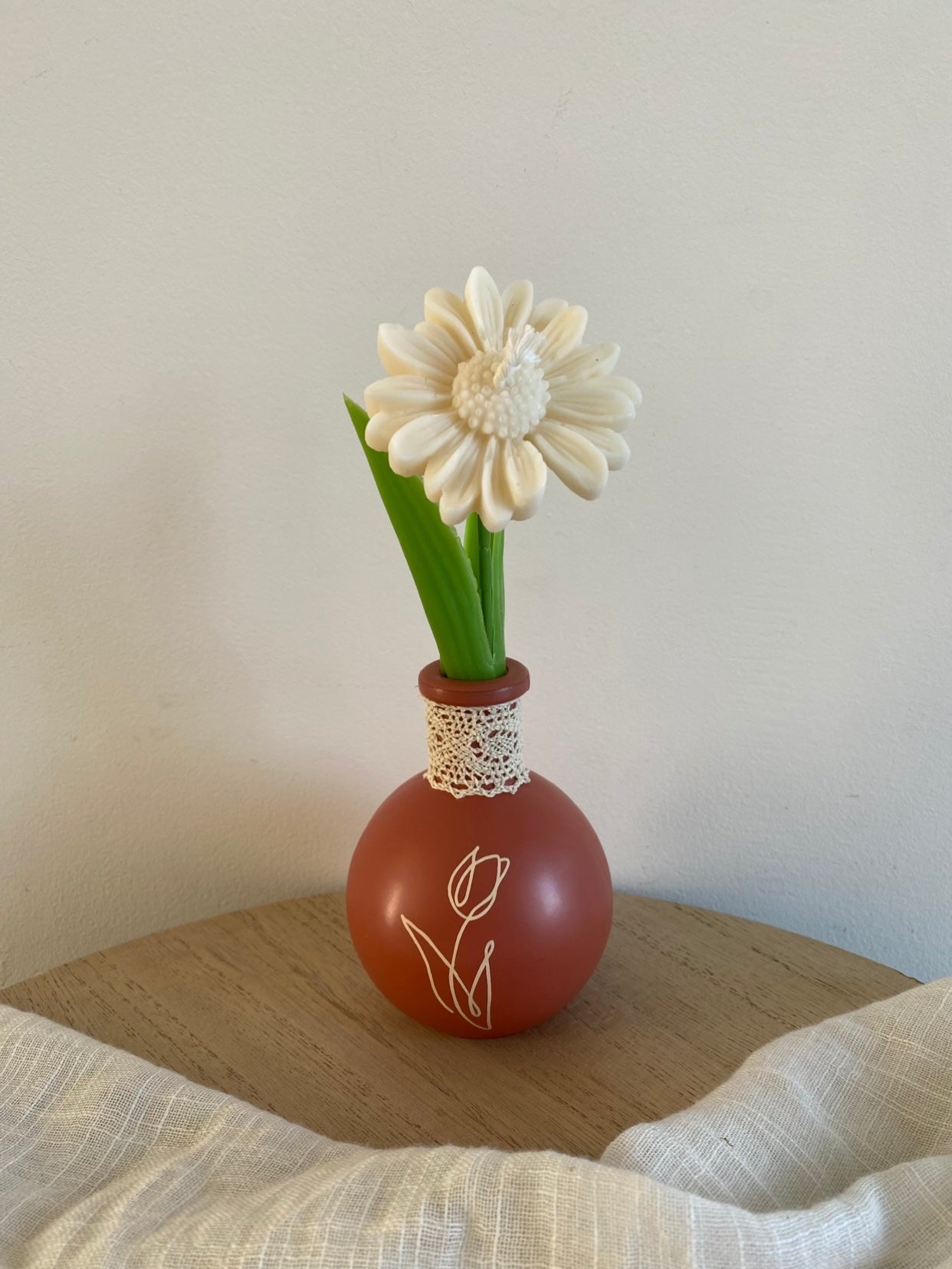 Vase Camille avec sa fleur-bougie parfumée