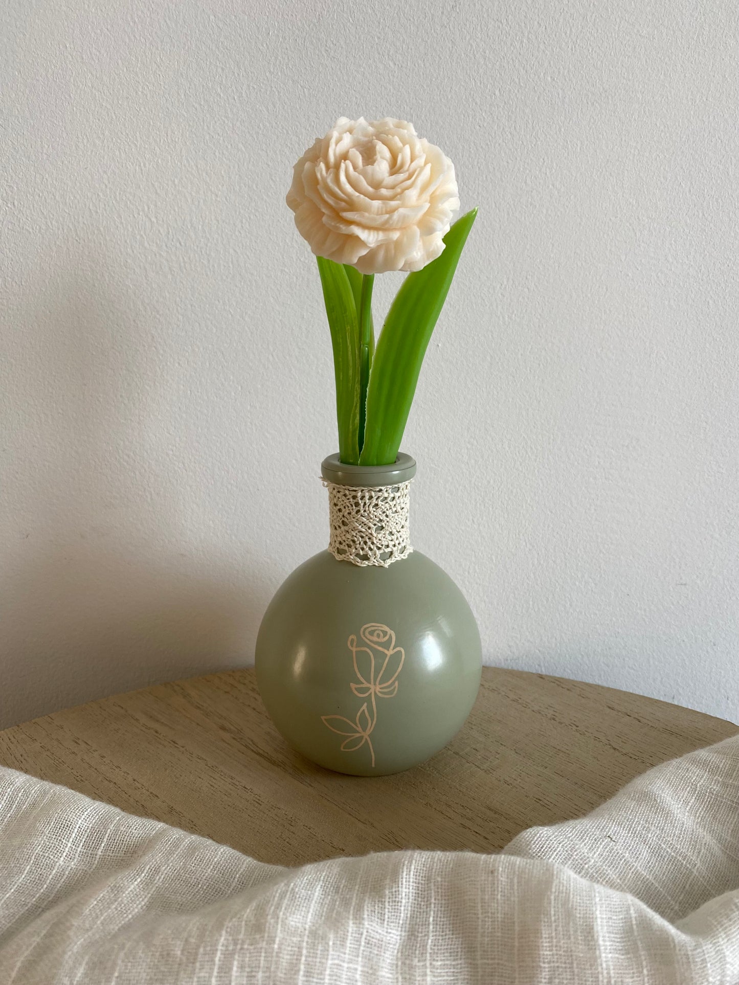 Vase Camille avec sa fleur-bougie parfumée